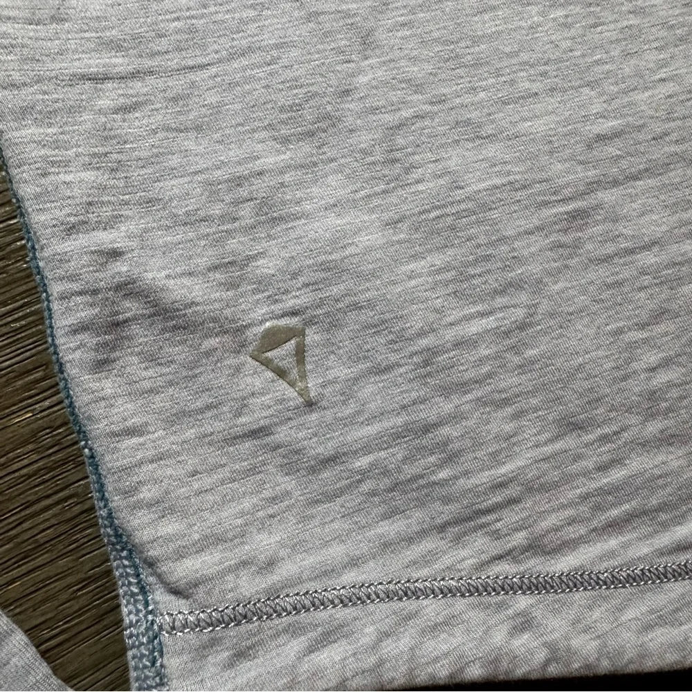 Lululemon Ivivva Shirt Long Sleeve Ice Blue 10